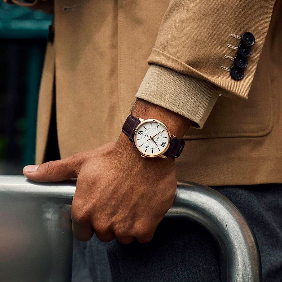 Bulova Bulova Hudson 97B225 мужские часы бежевый циферблат на запястье