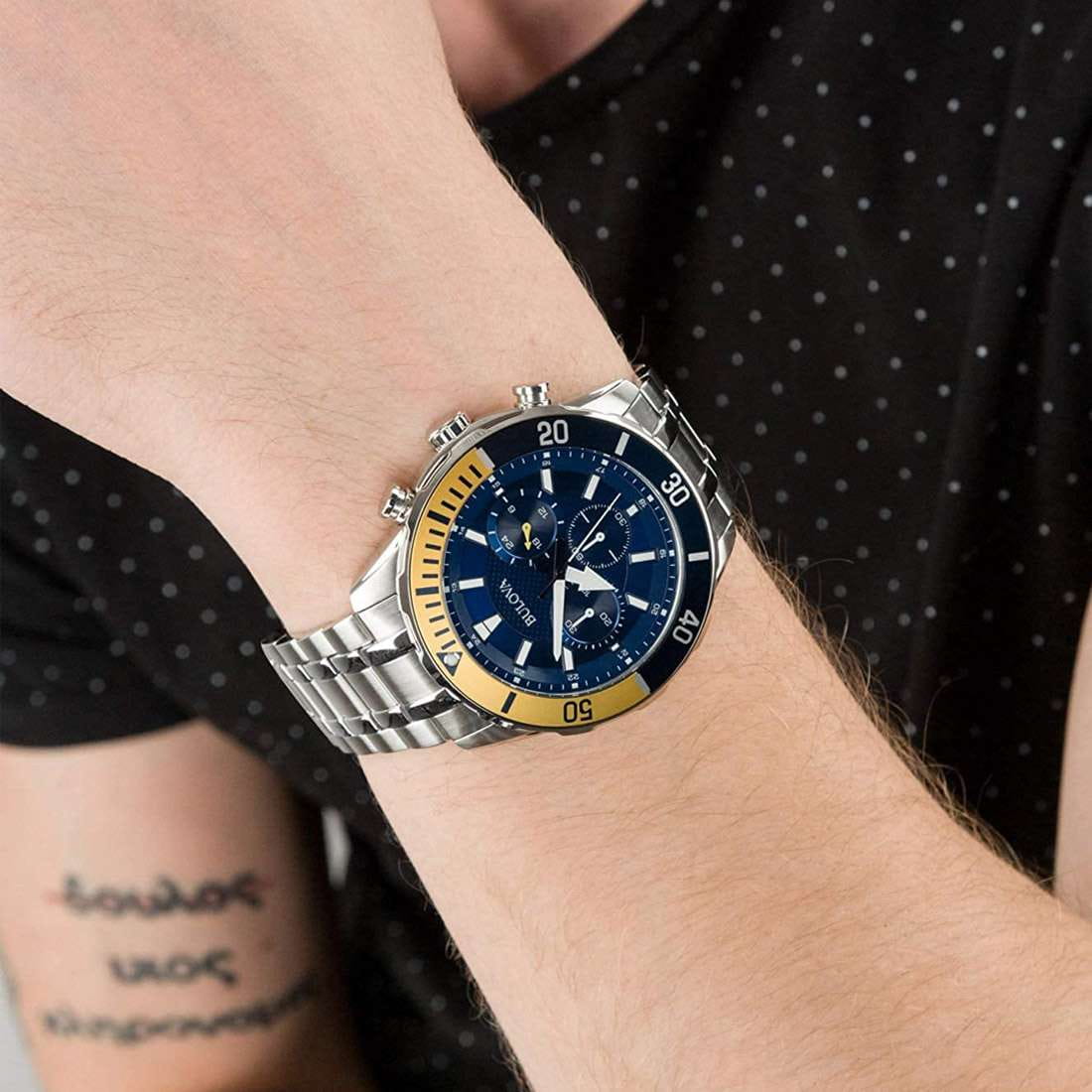 Bulova Bulova Sports 98A245,  сша мужские часы на браслете нержавеющая сталь боковой вид