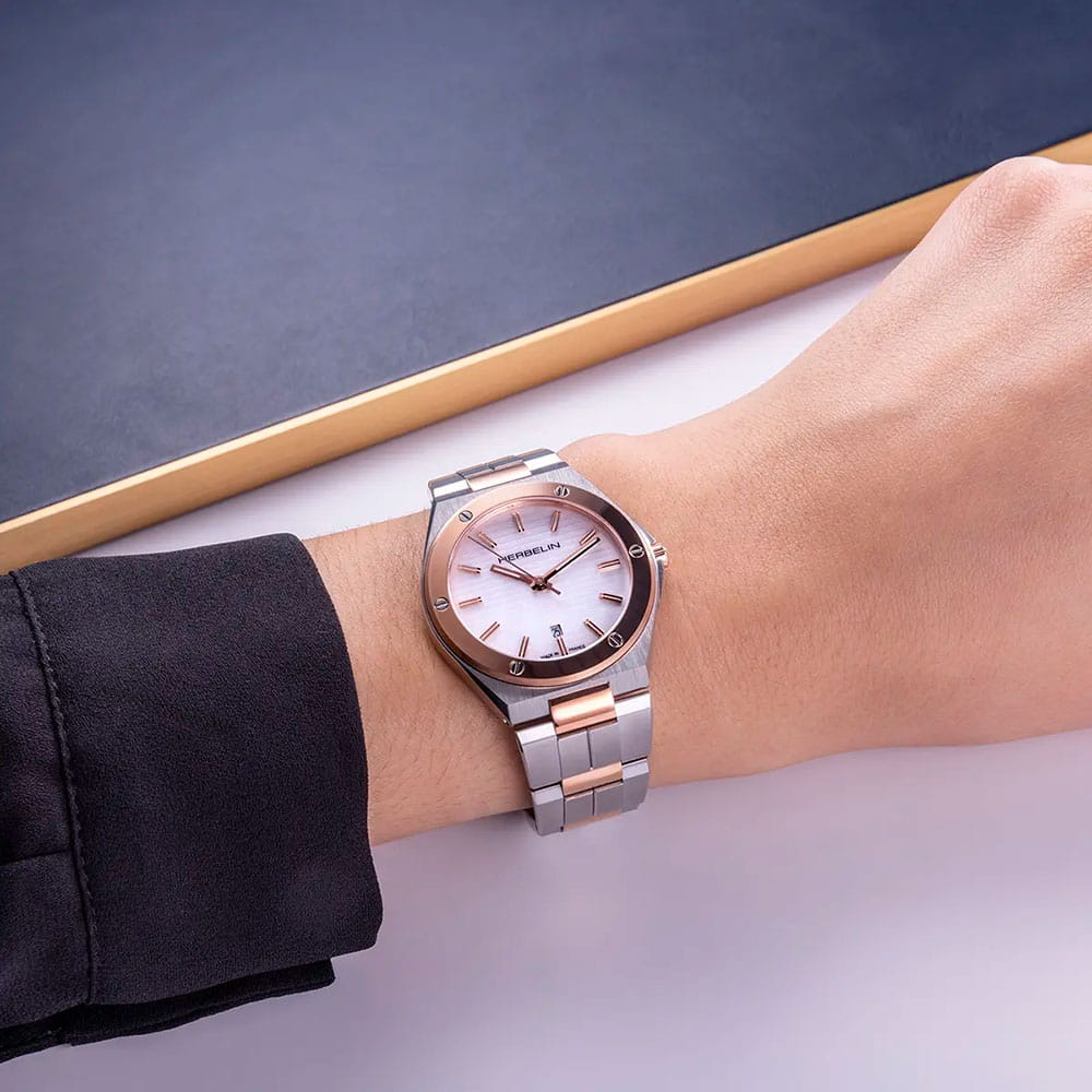 Оригинальные часы Herbelin Herbelin Cap Camarat 14545BTR19 кварцевые калибр механизма ronda 785 общий вид