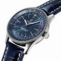 Breitling Breitling Navitimer Automatic 41 A17326161C1P3  наручные мужские часы фото под углом.