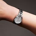 Swiss Military by Chrono Swiss Military by Chrono SM34066.02 сверхточные кварцевые женские часы часы, крупный план серебристый циферблат